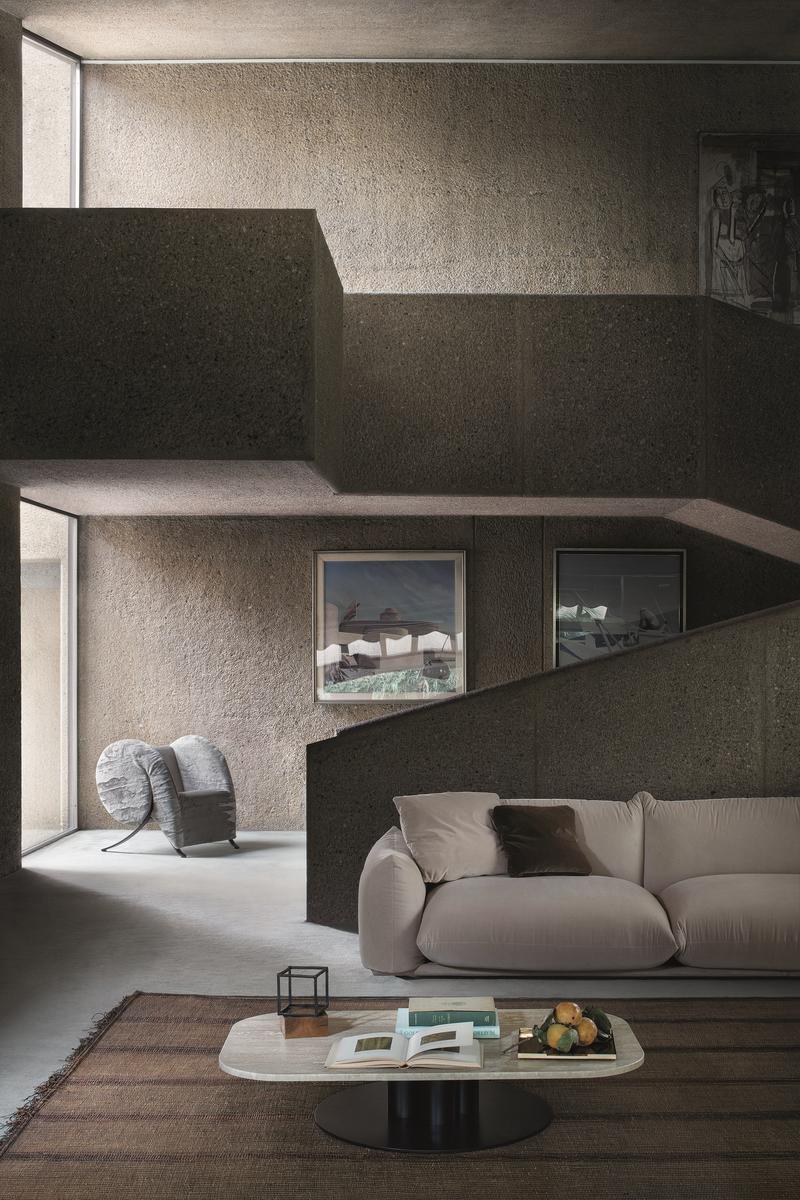 Upholstered fabric easy chair with armrests | Virgola by Arflex