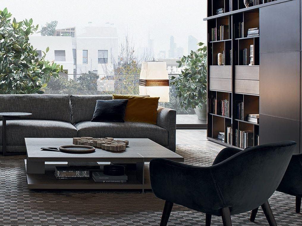 Low wood veneer coffee table with integrated magazine rack | Bristol by Poliform