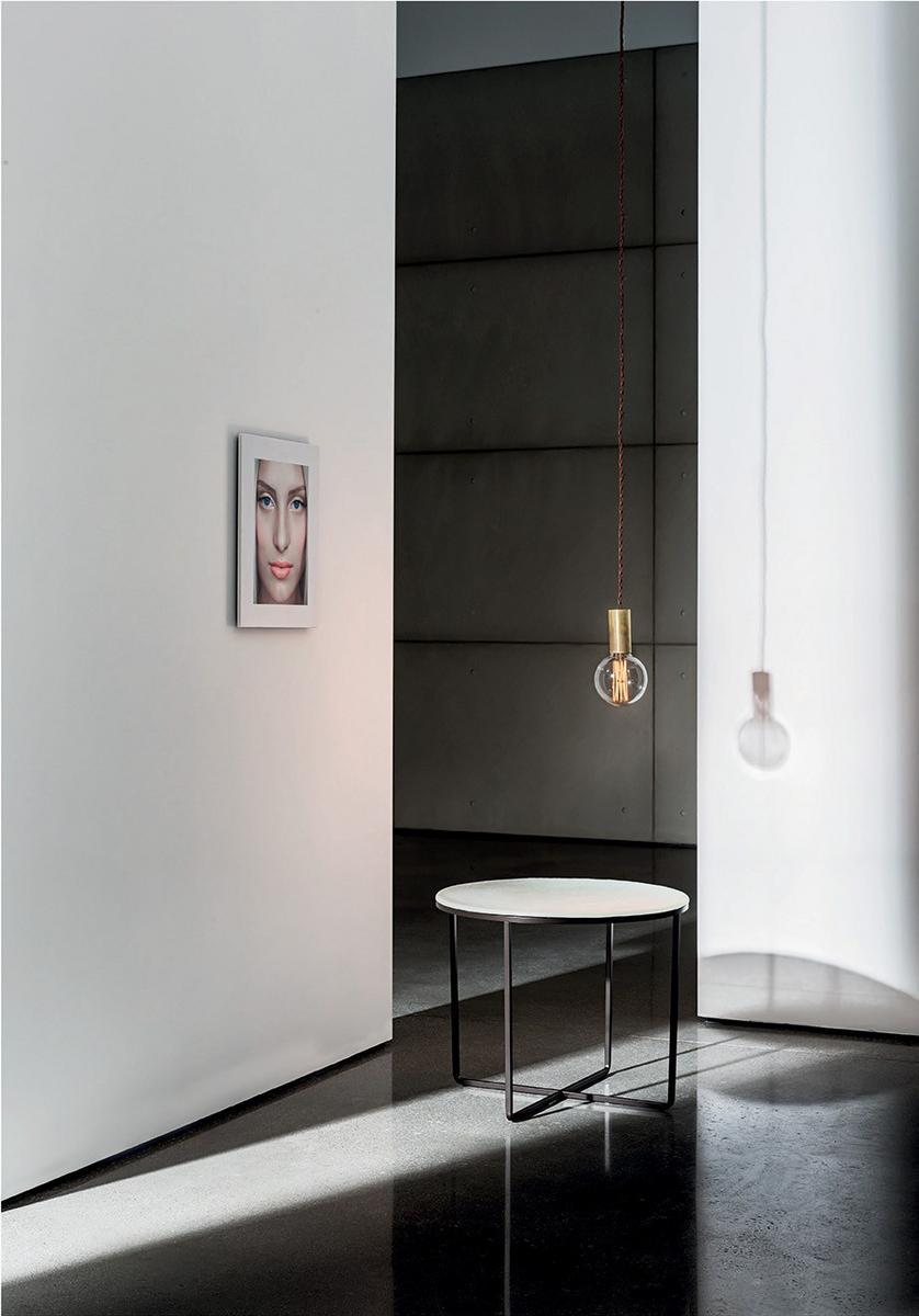 Round glass coffee table | Piktor by Sovet