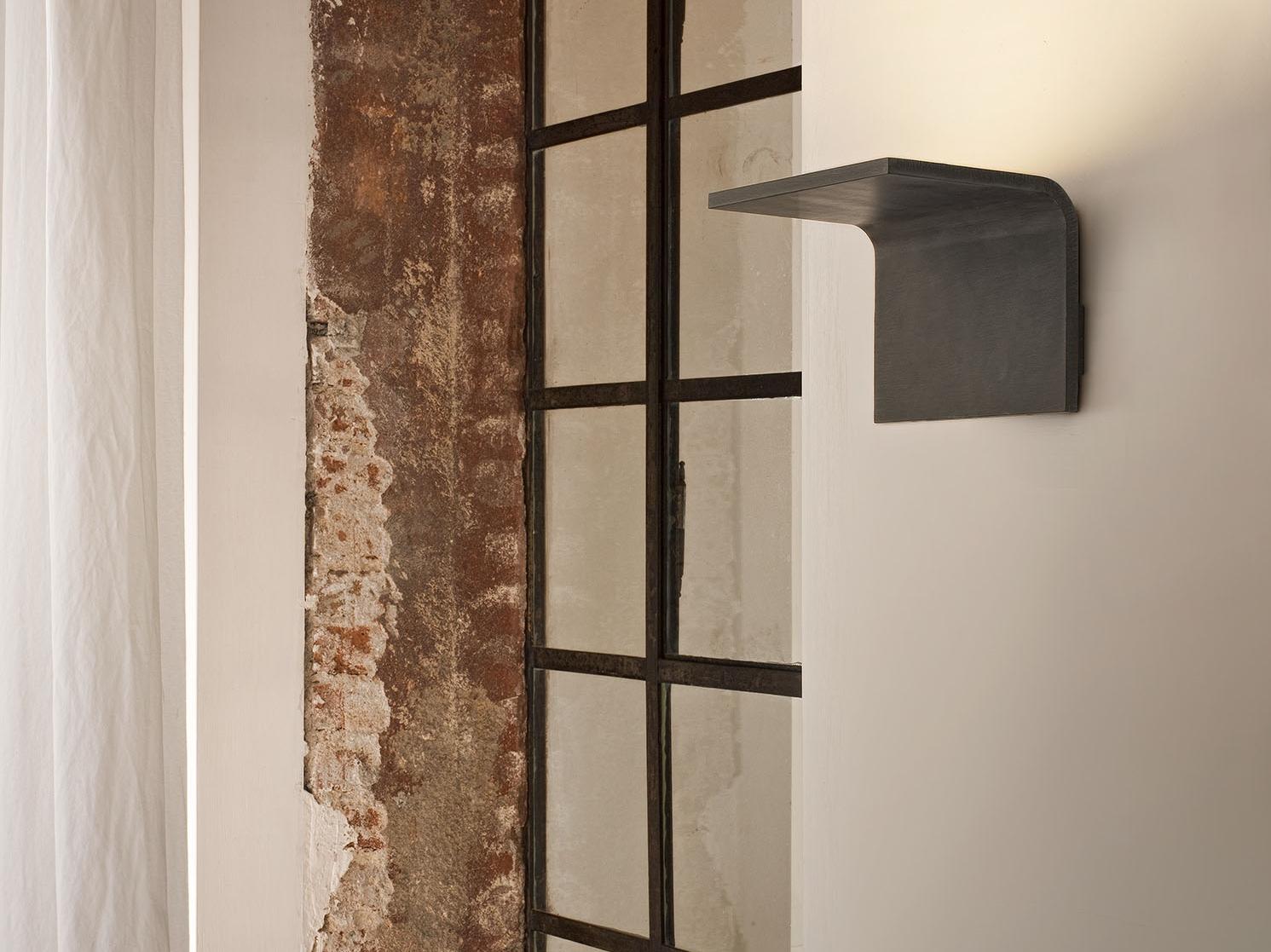 LED indirect light wall light | Turn by Olev