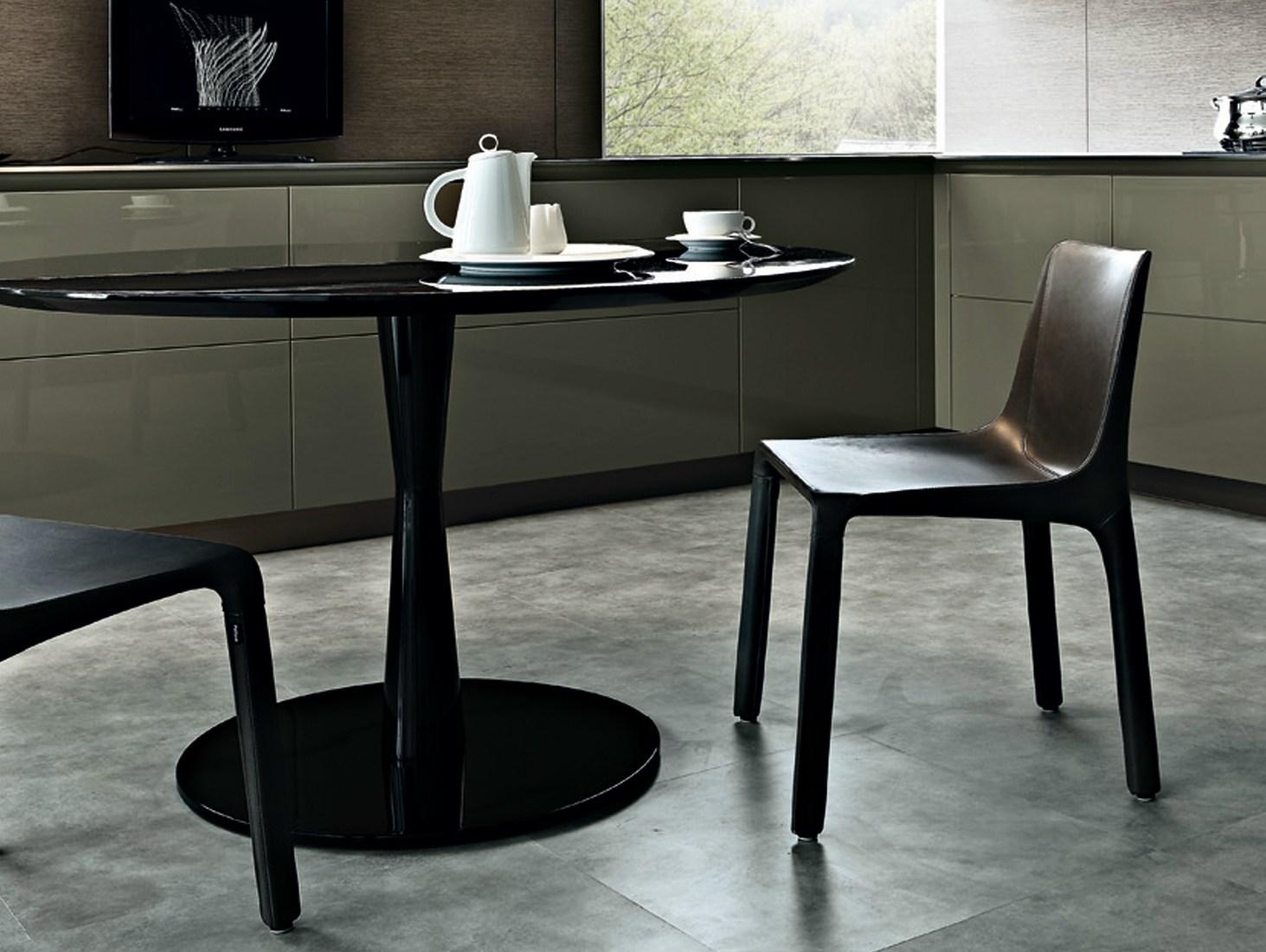 Leather chair | Manta by Poliform