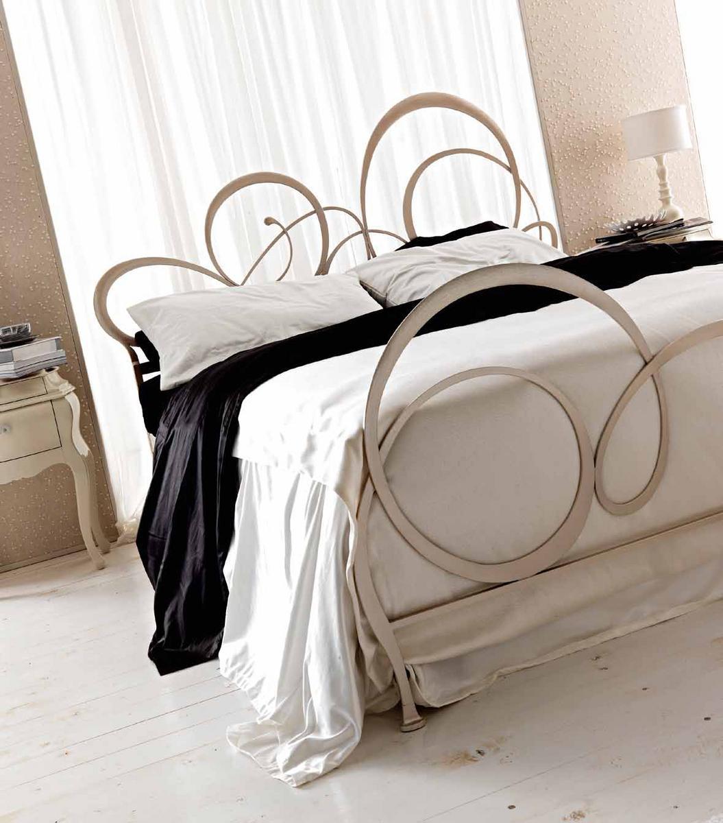 Double bed | Bizet by Corte Zari
