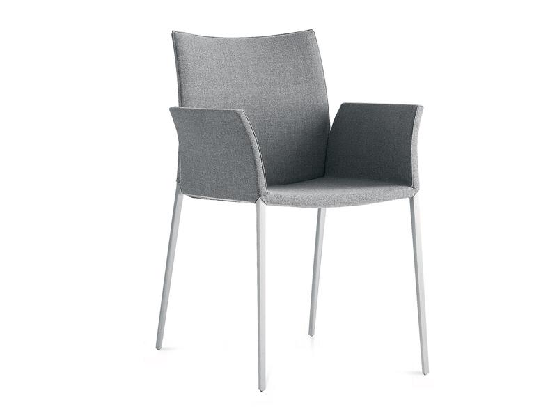 Chair with armrests | Lia 2088 by Zanotta