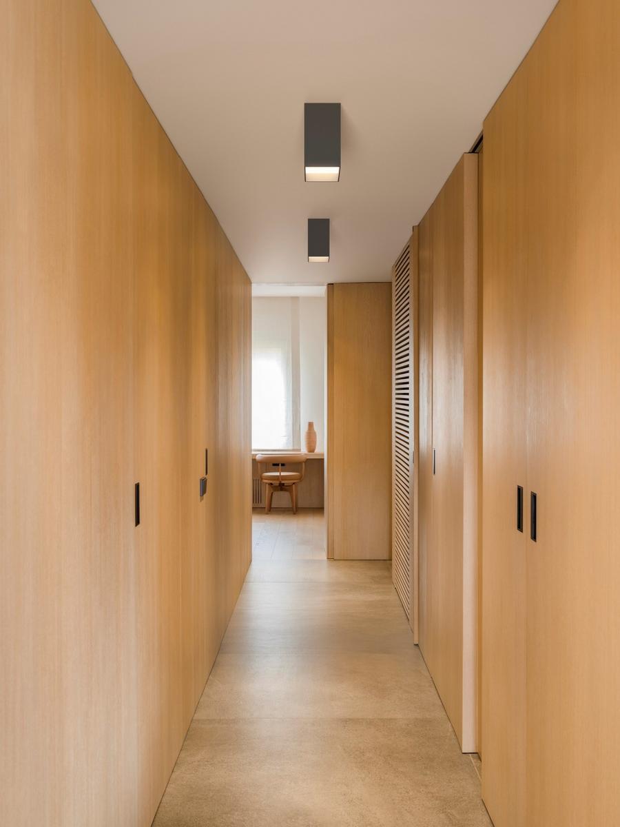 LED direct light aluminium ceiling light | Structural by Vibia