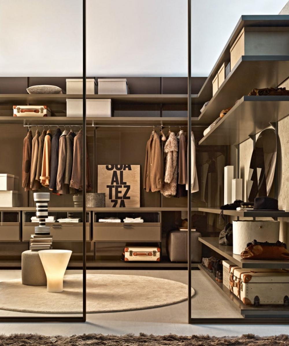 Sliding glass cabinet door for walk-in wardrobes | Dwell by Molteni