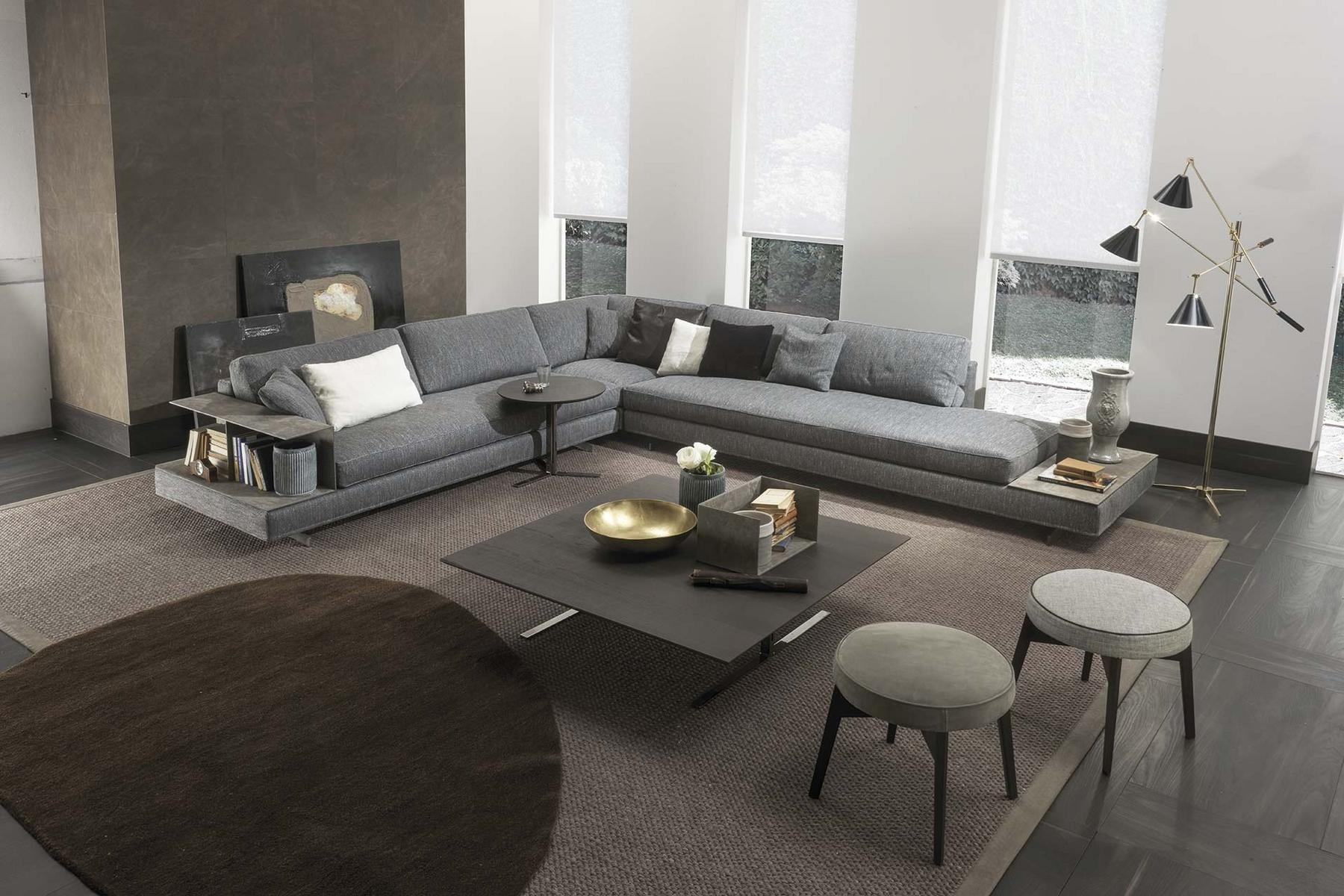 Sled base sectional fabric sofa | Davis Case by Frigerio