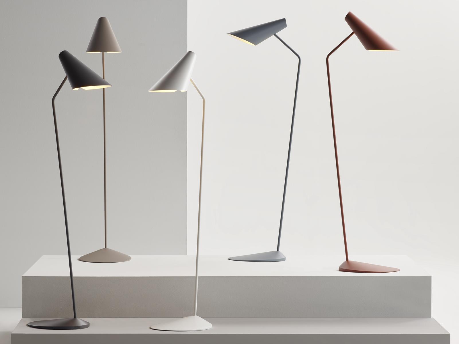 Polycarbonate floor lamp | I.cono 0712 by Vibia