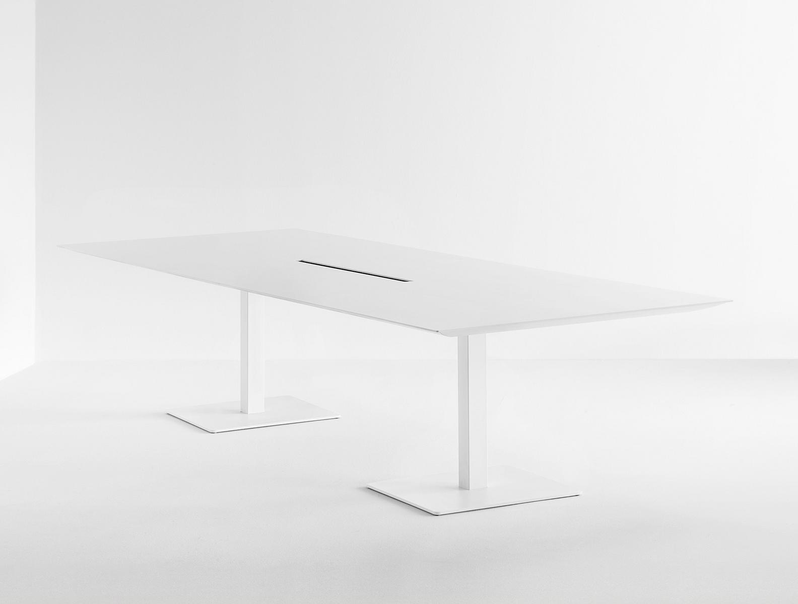 Rectangular meeting table | Plano 2 by Pedrali