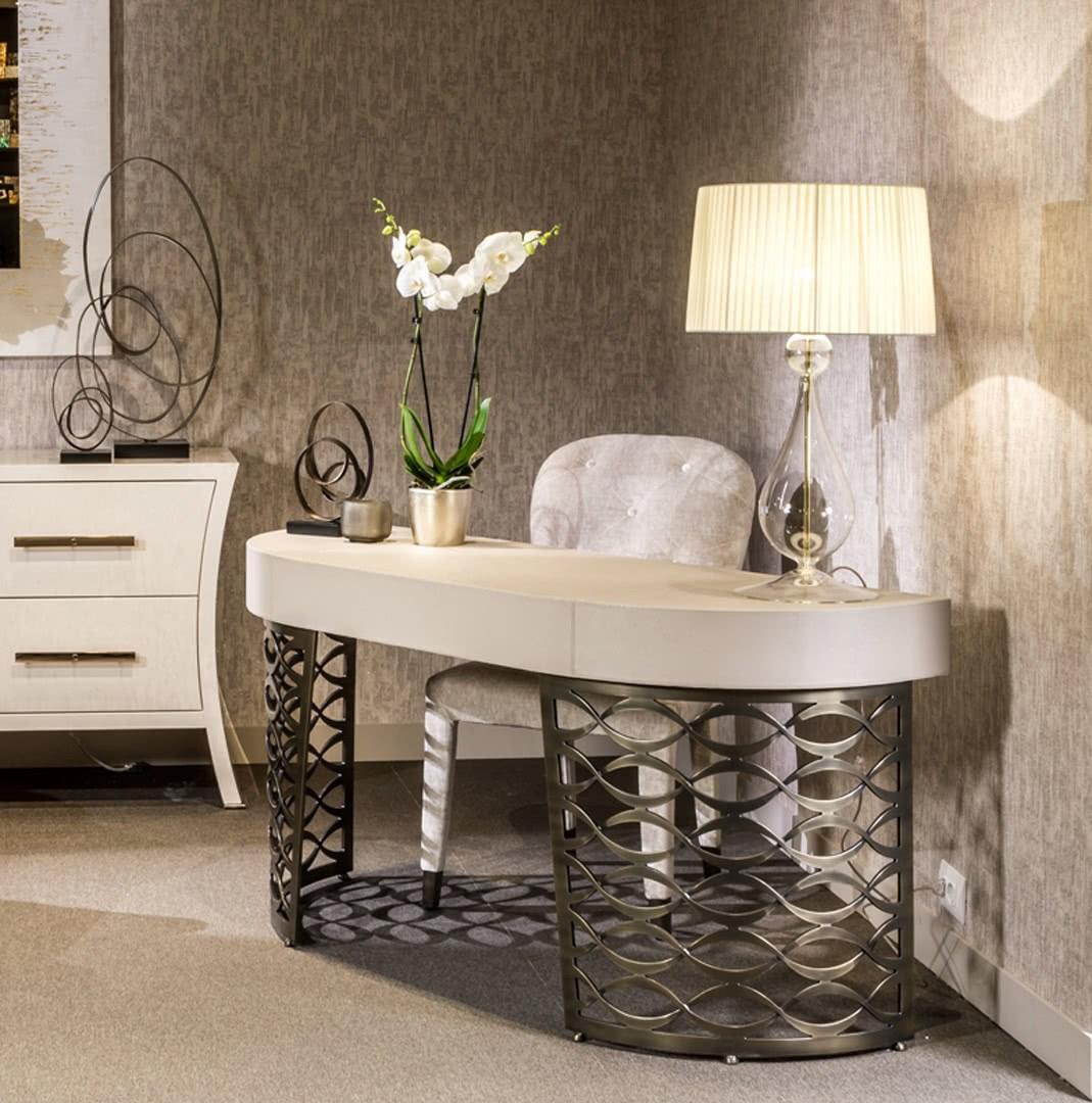 Leather writing desk with drawers | Isidoro by Cantori