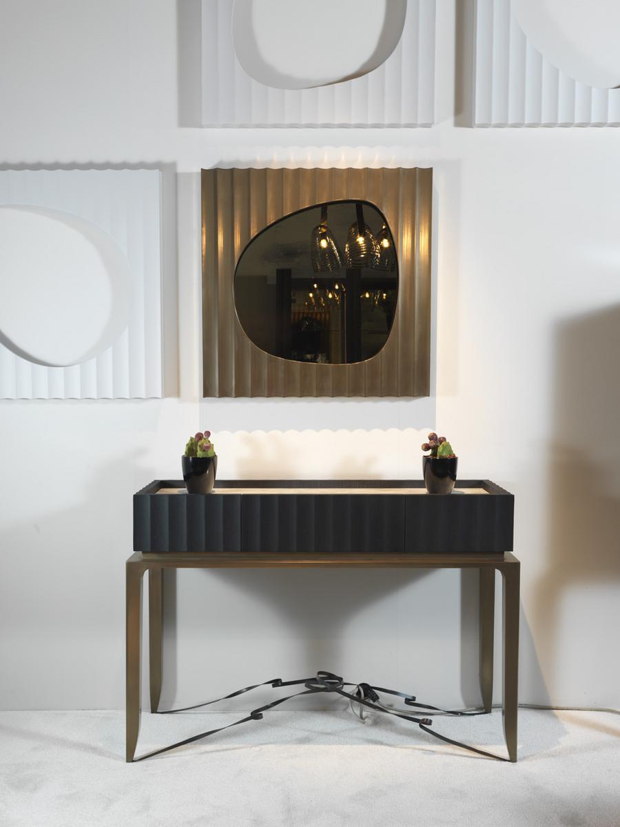 Square framed wall-mounted MDF mirror | Auriga by Ezio Bellotti