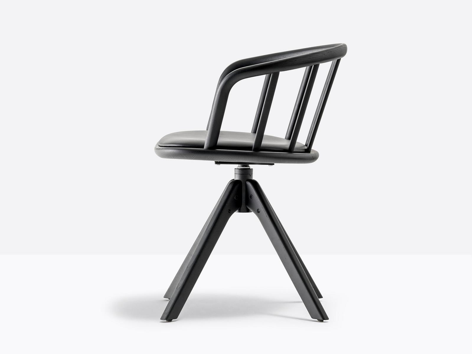 Swivel trestle-based ash chair with armrests | Nym 2846 by Pedrali
