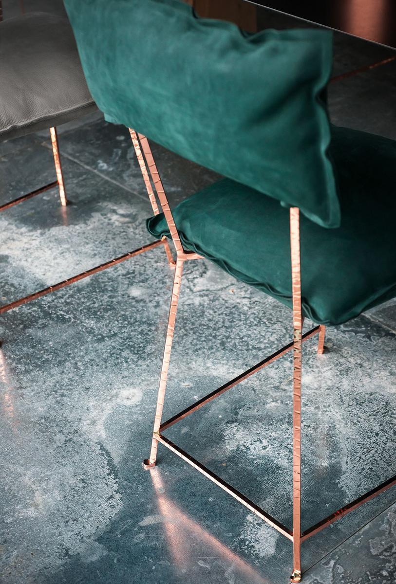 Upholstered leather chair | Etah by Baxter