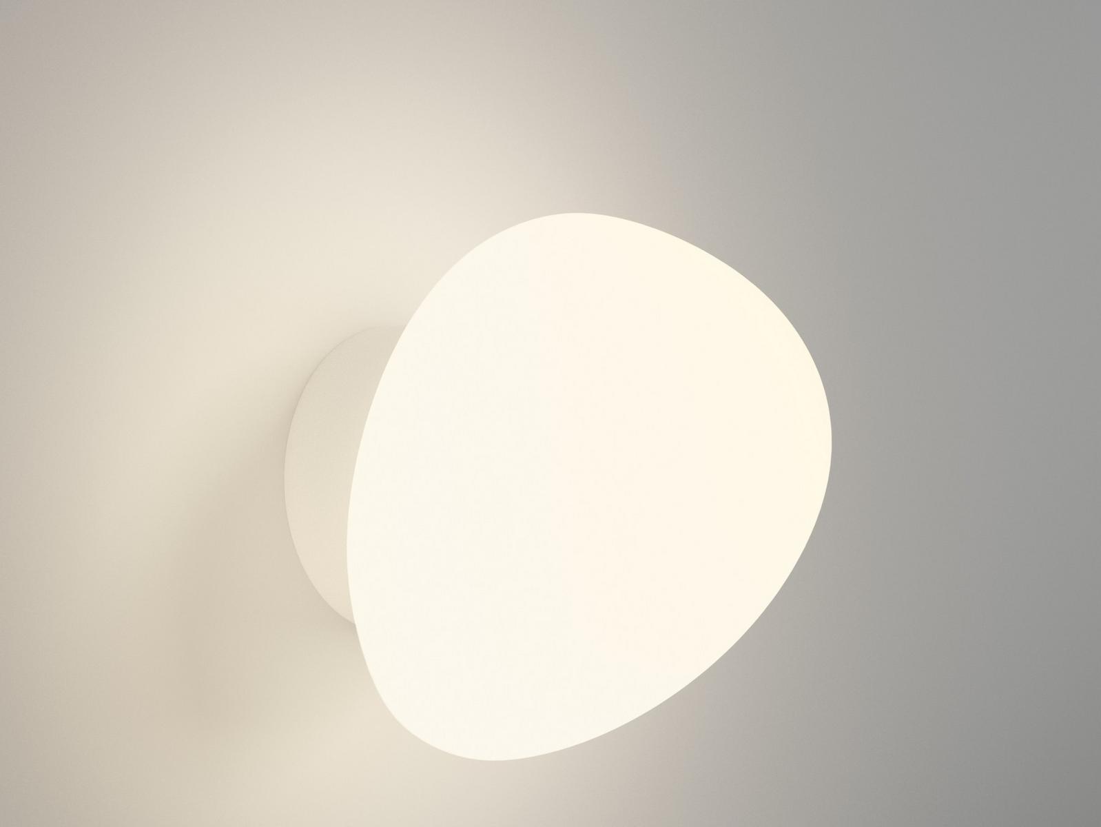 Opal glass wall light | Suite 6050 by Vibia