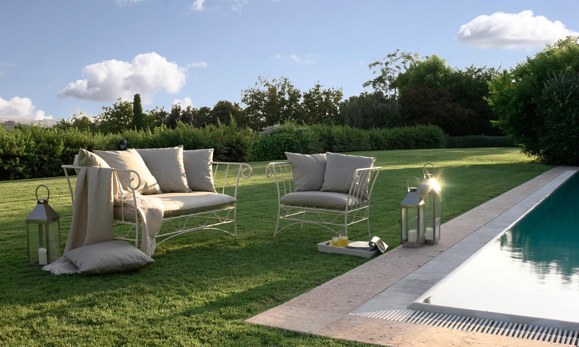 Metal garden armchair with armrests | Bahamas by Cantori