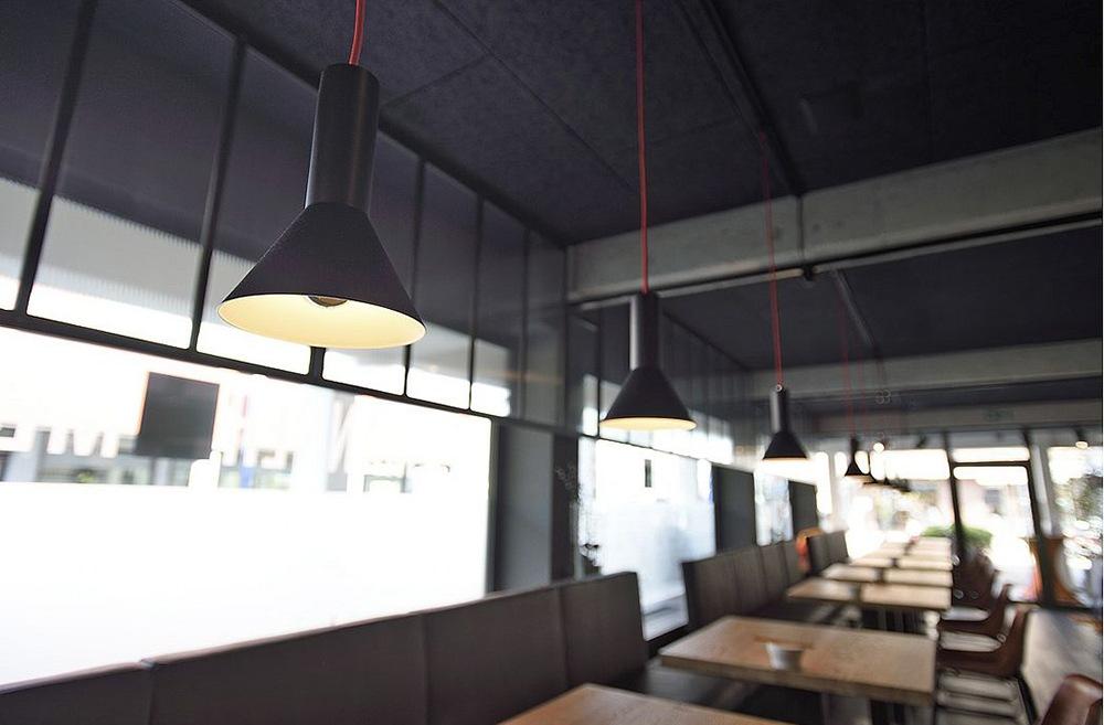 Metal pendant lamp in a contemporary style | Phelia by SLV