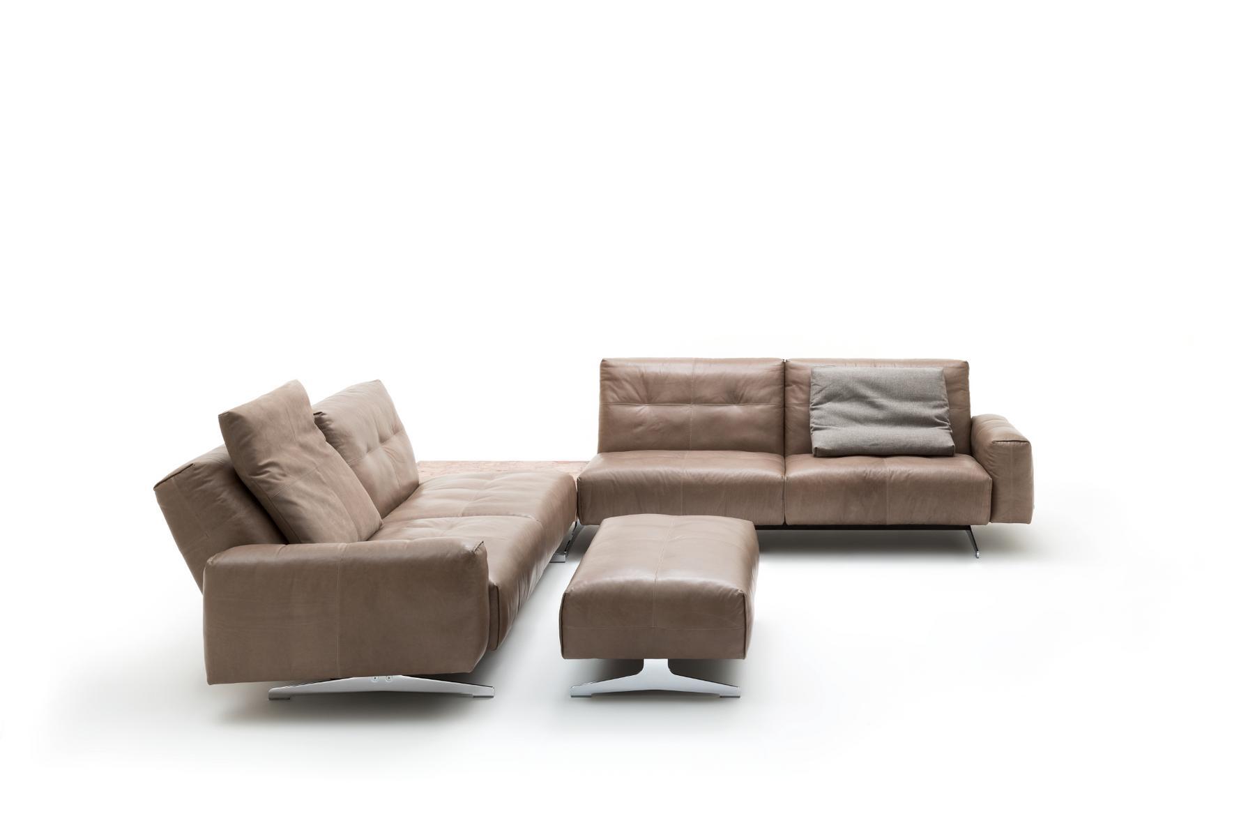Sled base tufted leather sofa | 50 by Rolf Benz