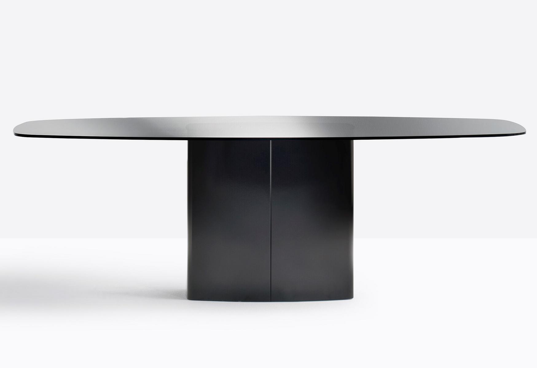 Steel table | Aero Tae_220x106 by Pedrali
