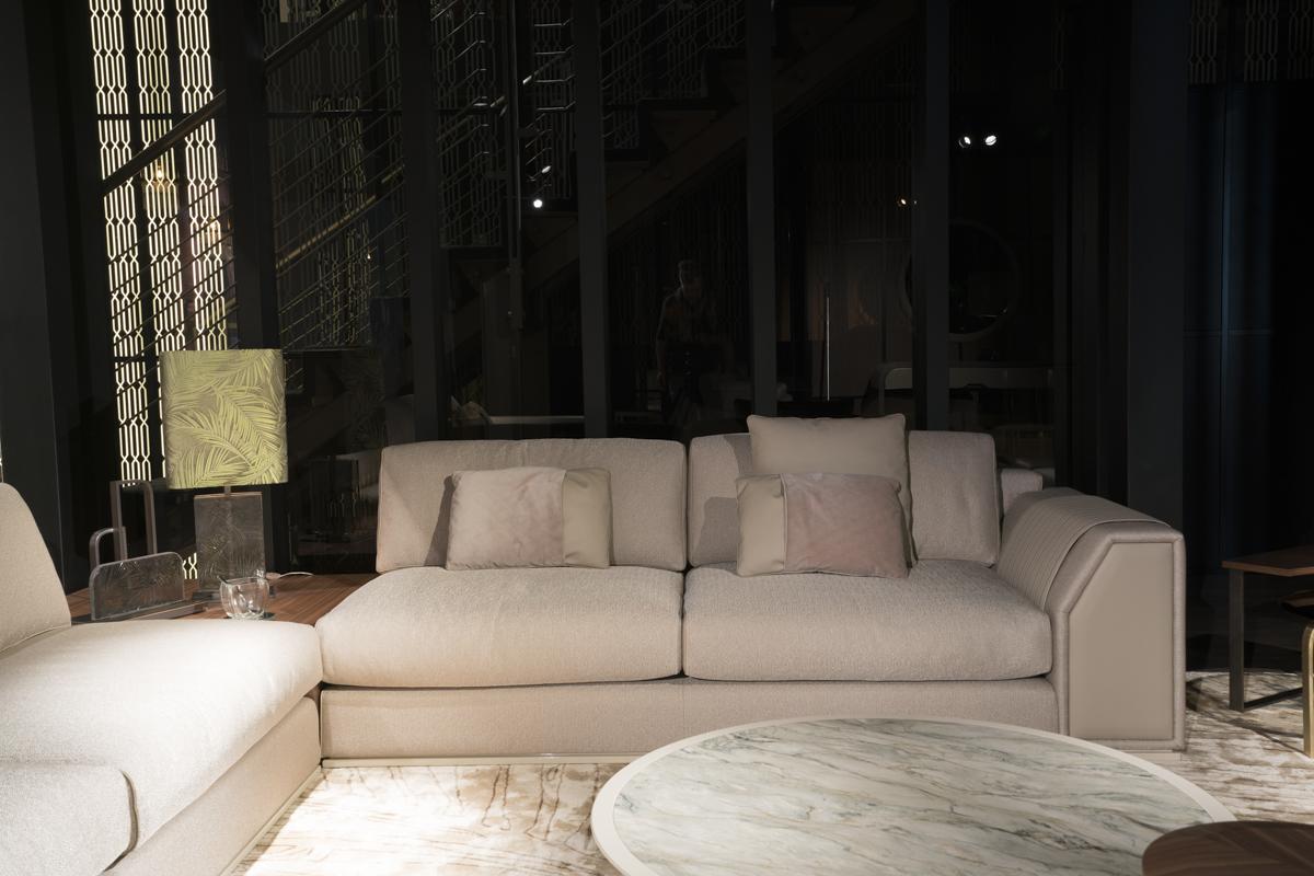 Sectional fabric sofa | Ambassador by Bruno Zampa