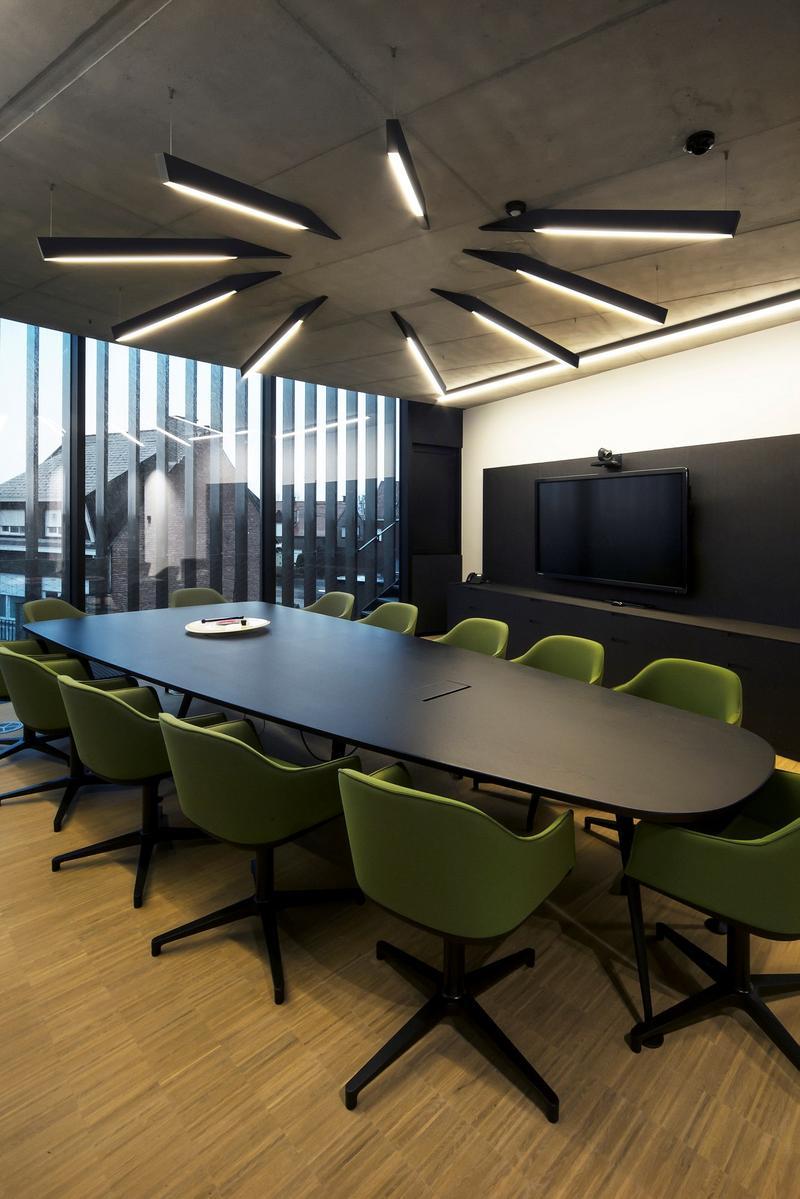 LED aluminium ceiling lamp | Angle Beam by Dark