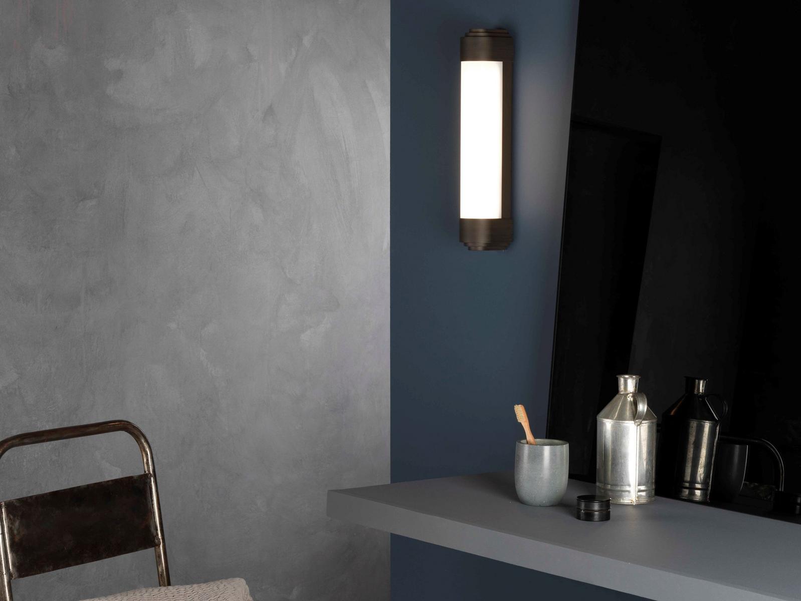 Zinc wall lamp for bathroom | Belgravia 400 by Astro lighting