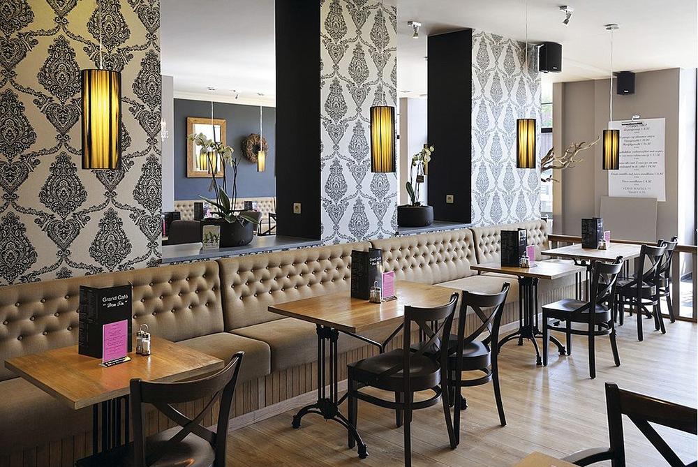 Metal pendant lamp in a contemporary style | Lasson by SLV