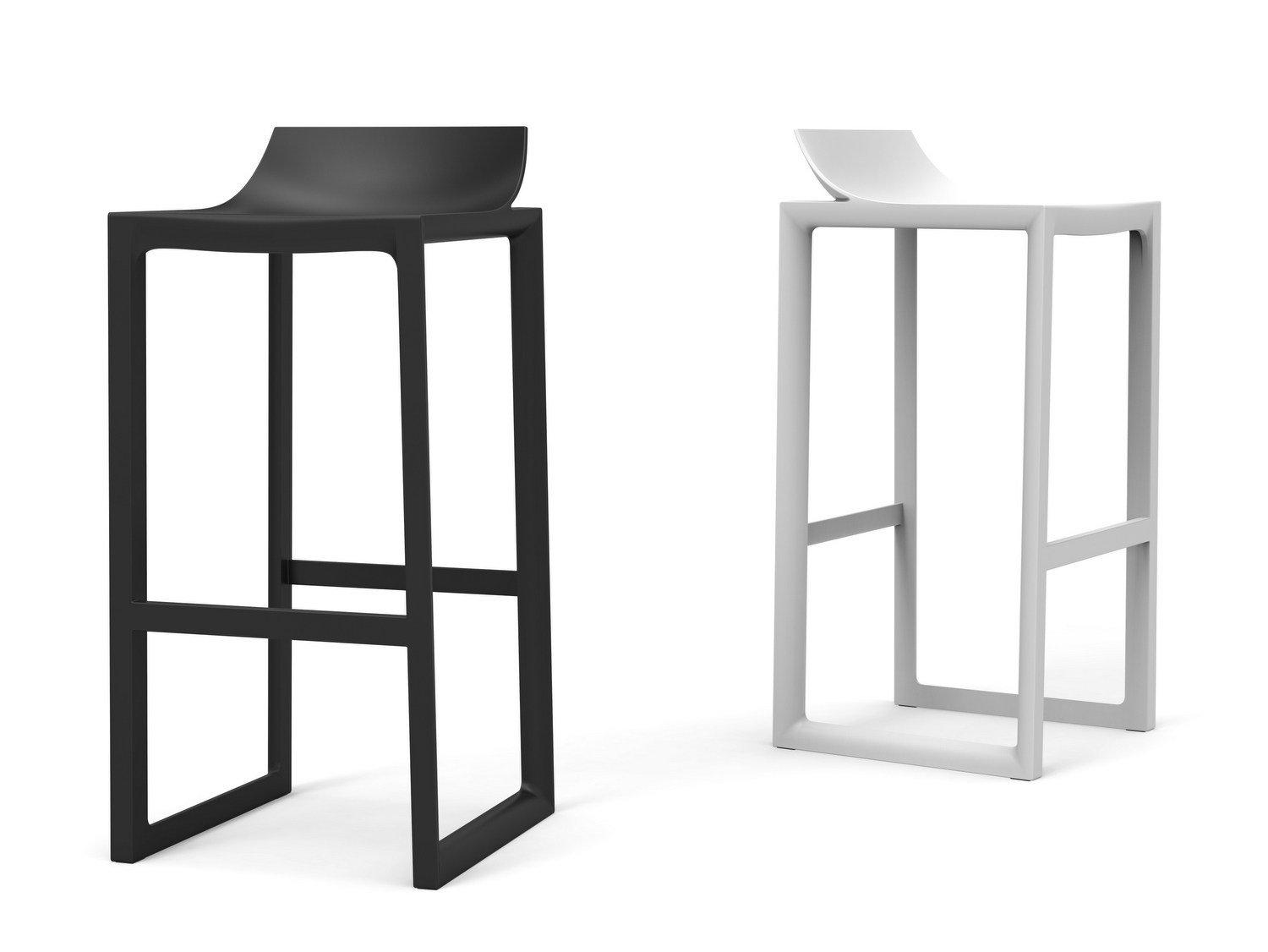 High polypropylene garden stool | Wall Street by Vondom