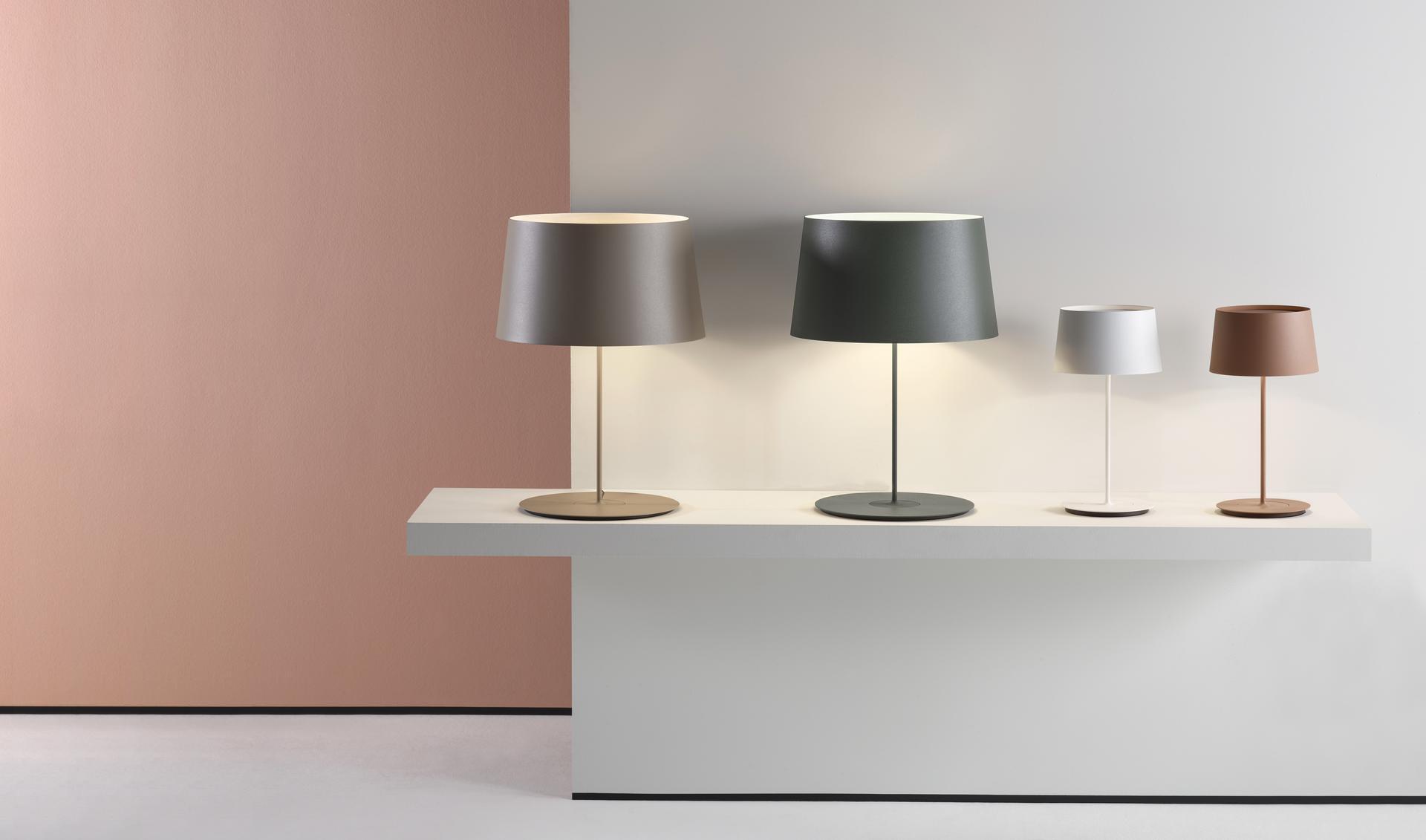 Methacrylate table lamp | Warm by Vibia