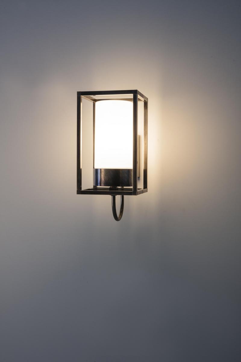 Wall lamp with arch support | Cubic by Moretti