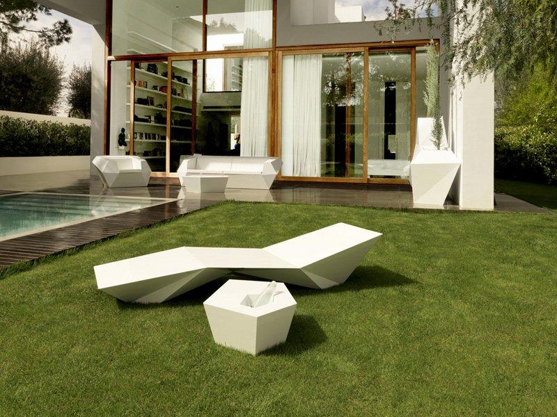 Low garden side table | Faz by Vondom