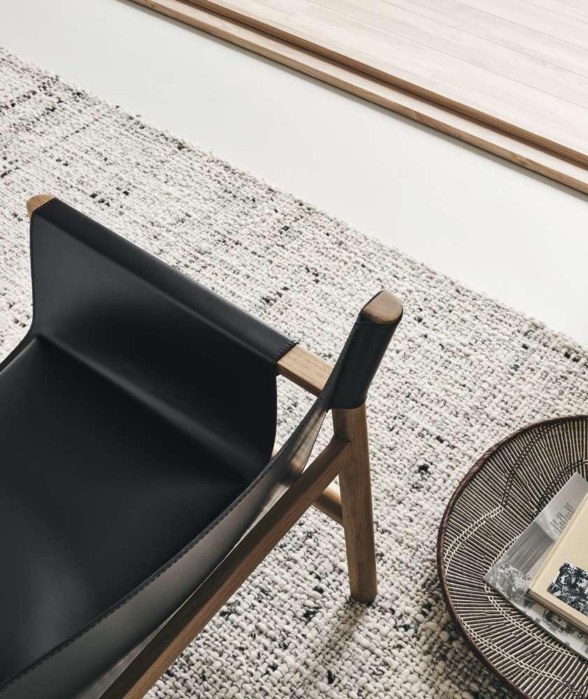 Tanned leather armchair with armrests | Pablo by B&B Italia