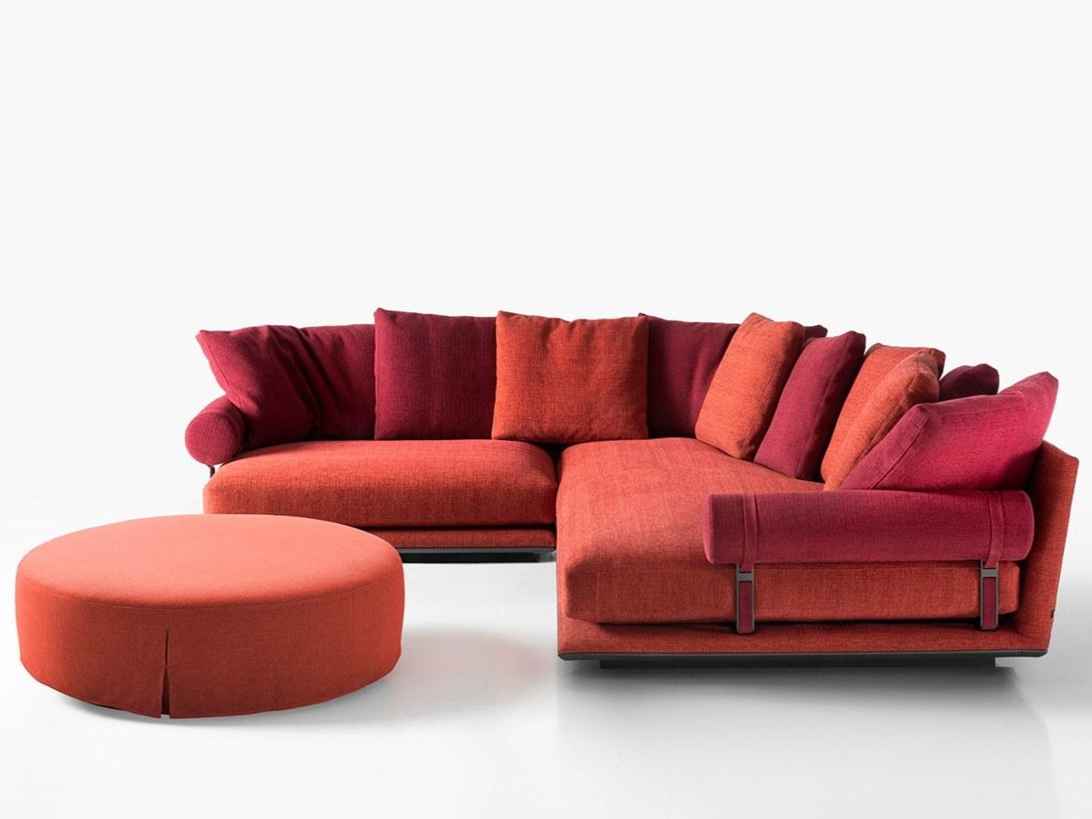 Sectional sofa | Noonu by B&B Italia