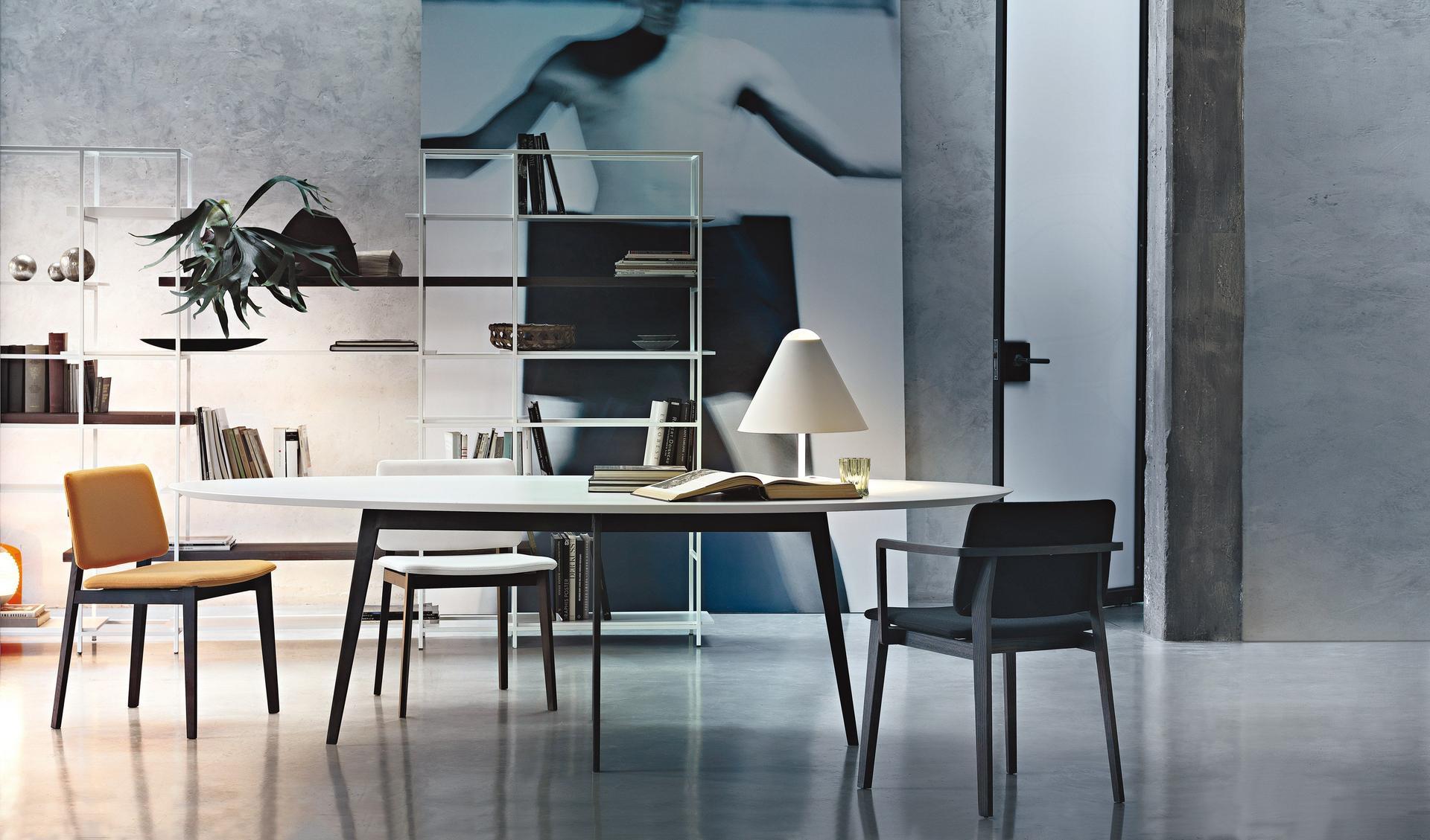 Oval wooden table | Jump by Lema