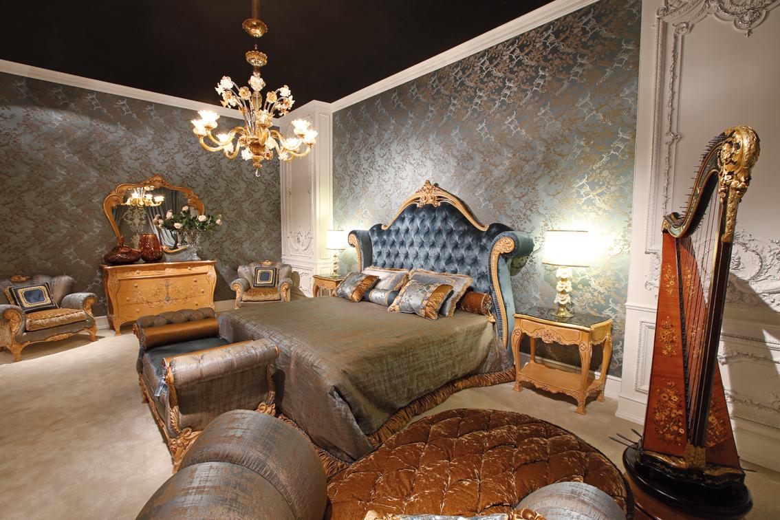 3680 Wooden chest of drawers