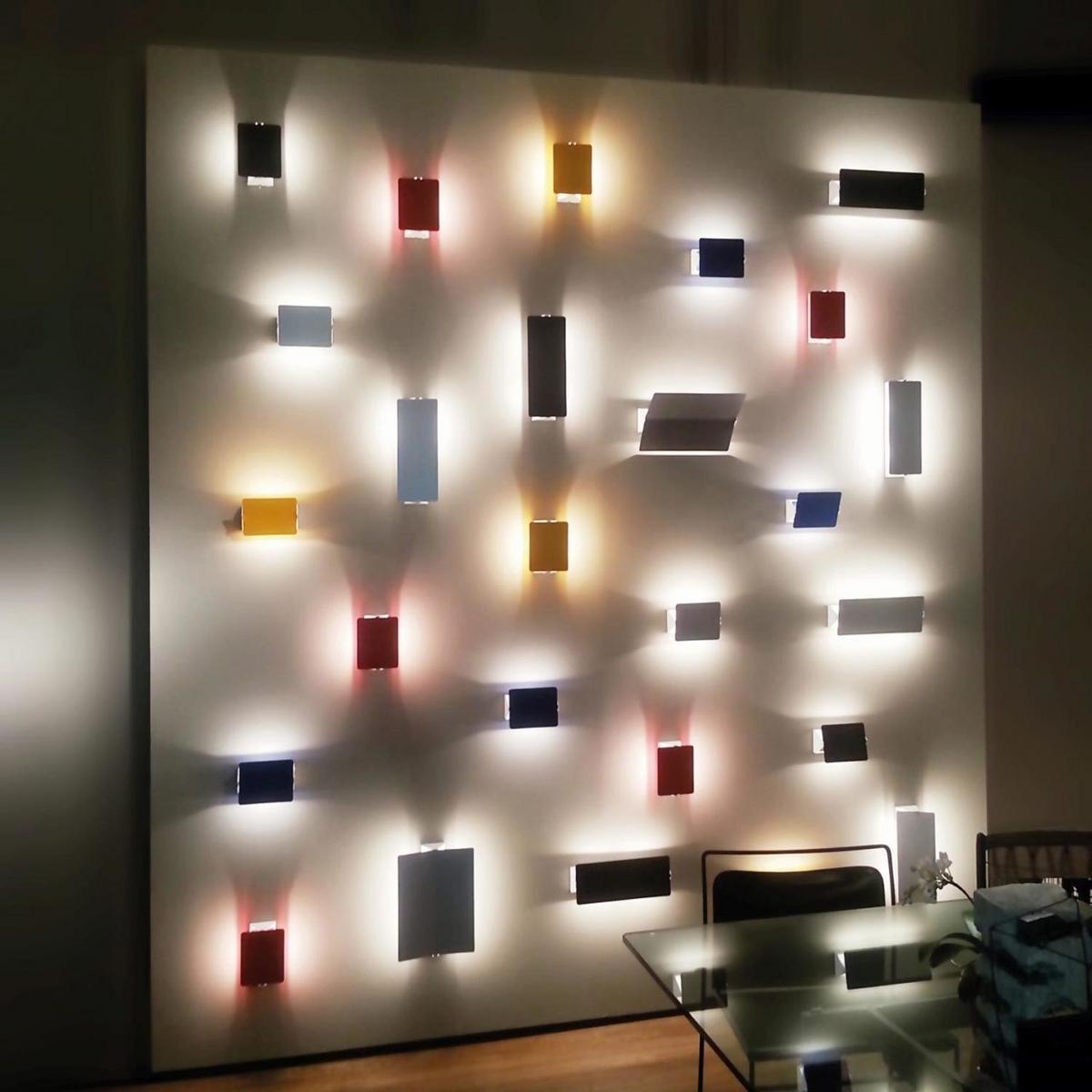 Adjustable aluminium wall light | Applique À Volet Pivotant Double by Nemo