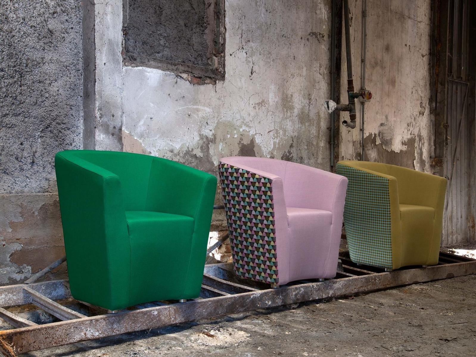 Upholstered lobby chair with armrests | Carver by Domingo salotti
