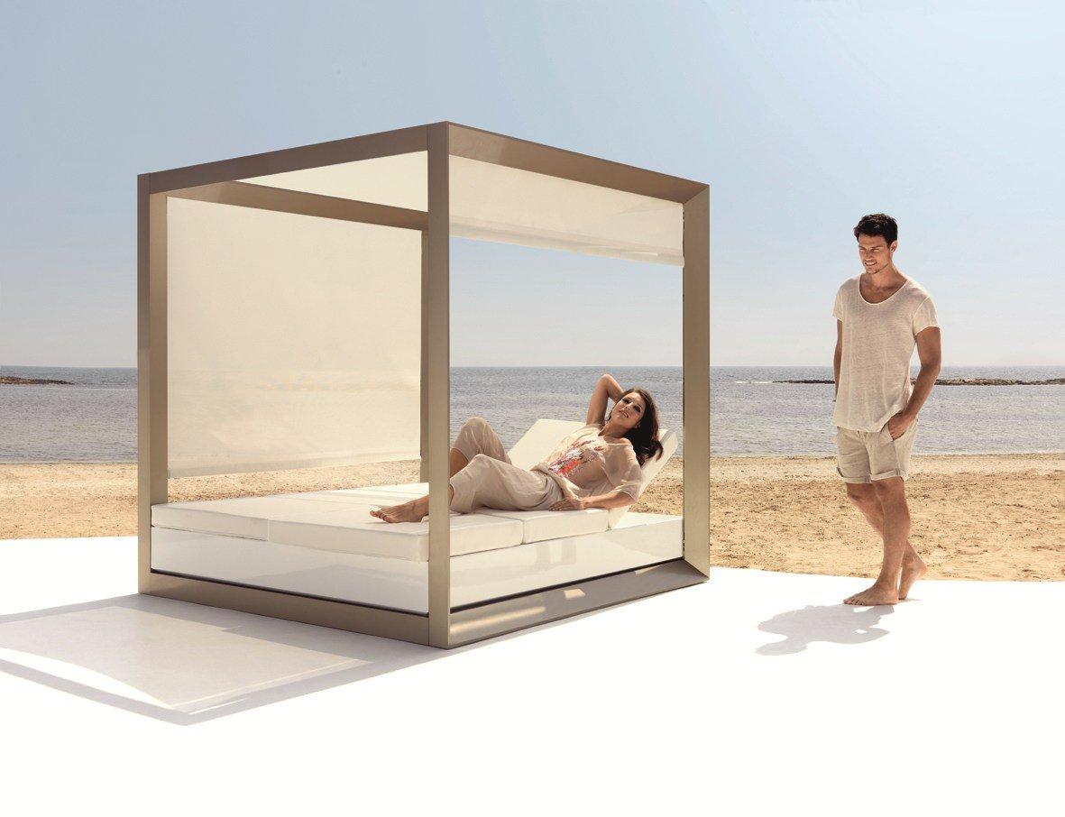 Recliner garden bed | Daybed Vela by Vondom