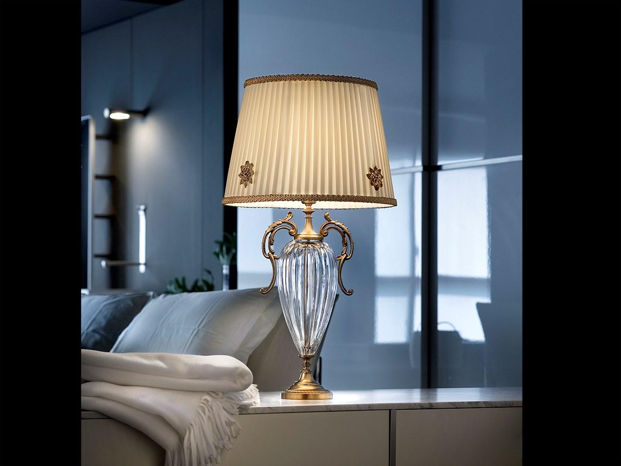 Classic style metal table lamp with crystals | Primadonna Tl1g / Tl1p by Masiero