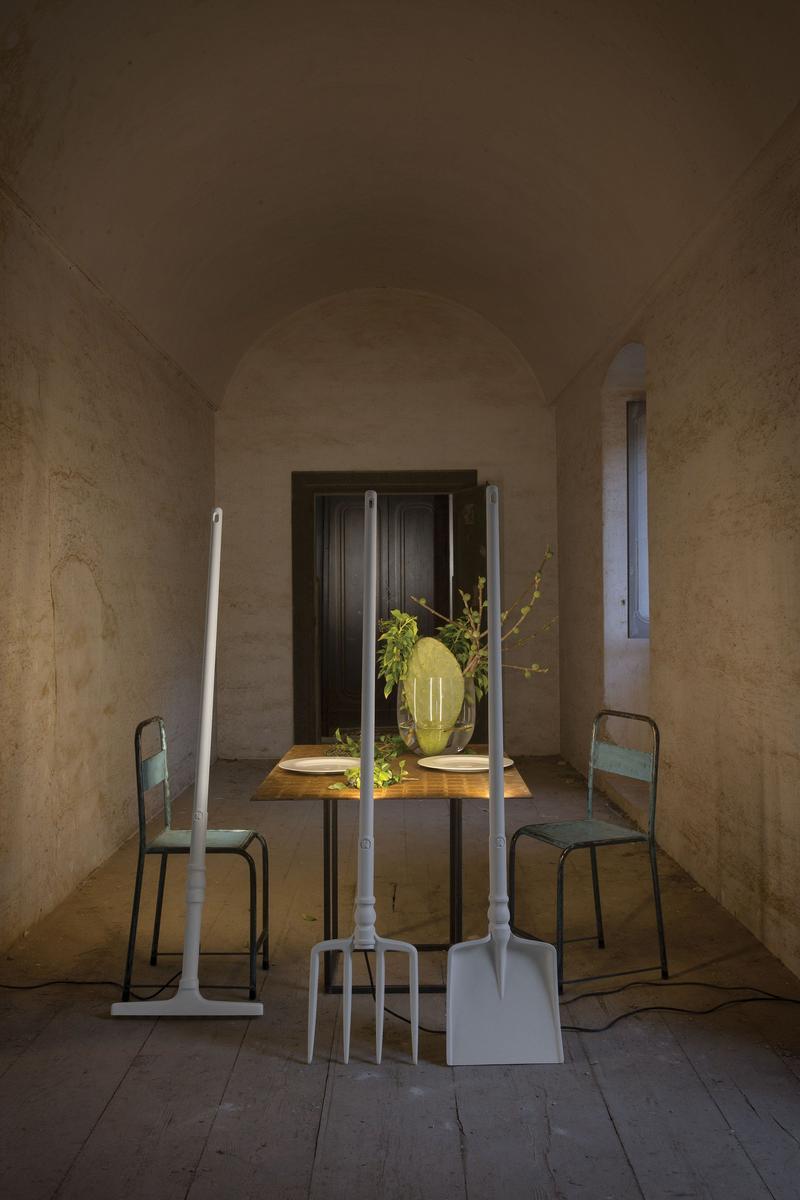 LED technopolymer floor lamp | Tobia by Karman