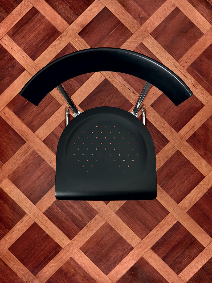 Sled base aluminium chair | D.235.2 by Molteni