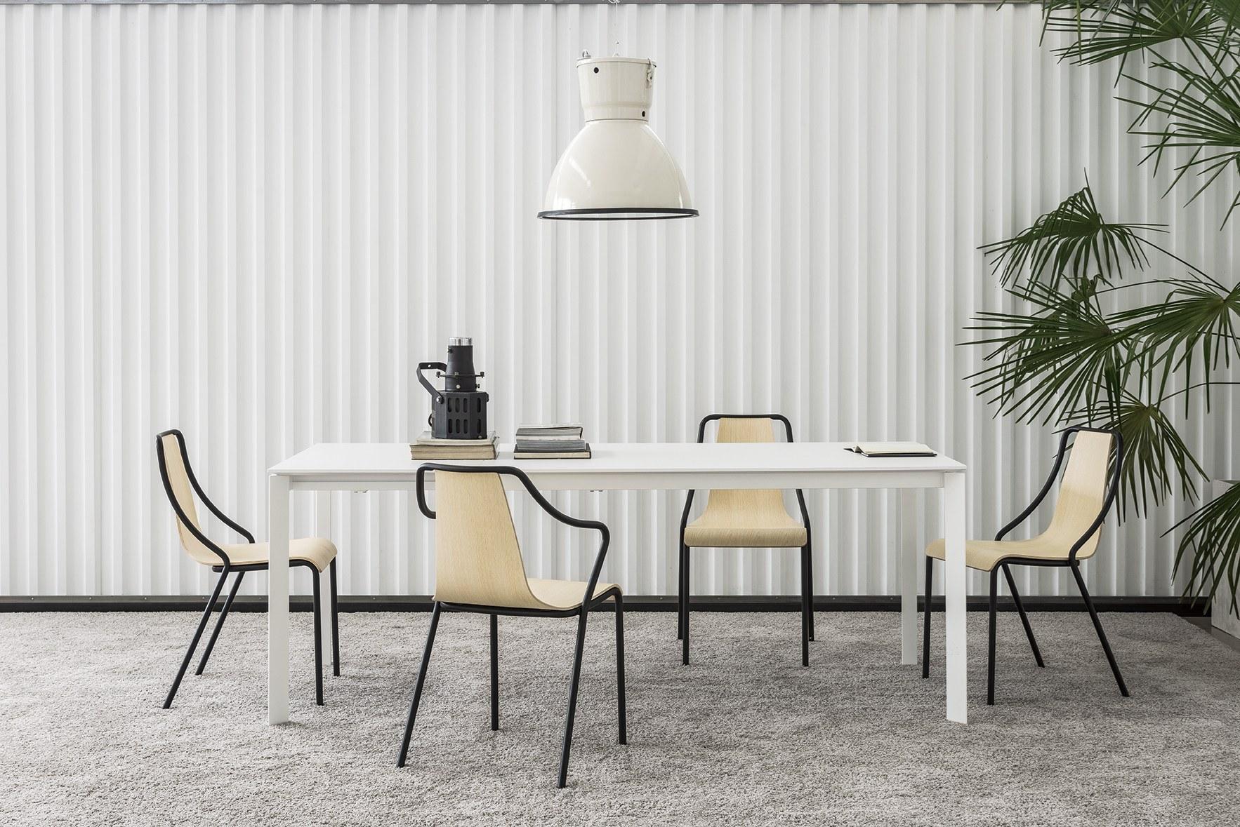 Stackable metal chair | Ola P Lg by Midj