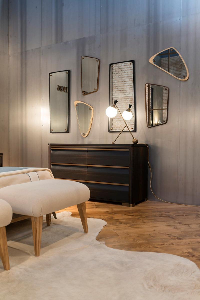 Brass and glass table lamp | Igloo by Mantellassi 1926