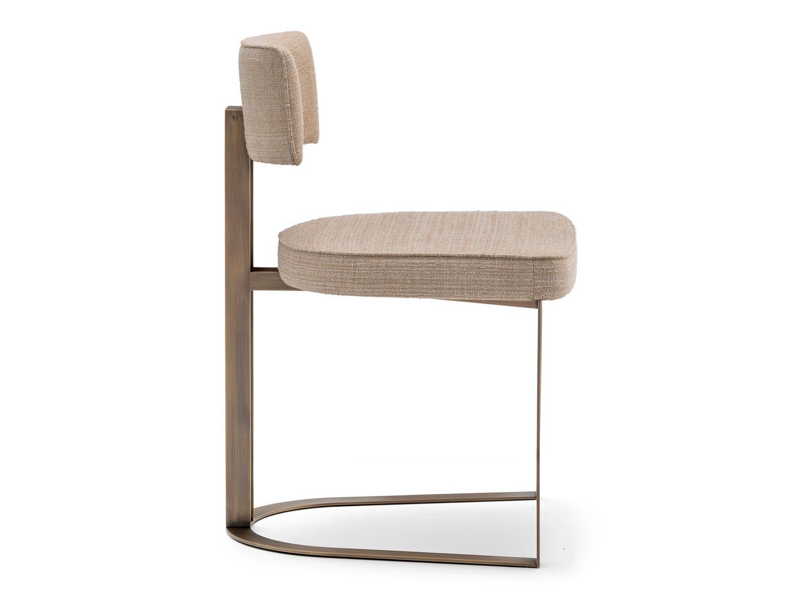 Upholstered fabric chair with burnished metal base | Sveva 6042b by Arcahorn