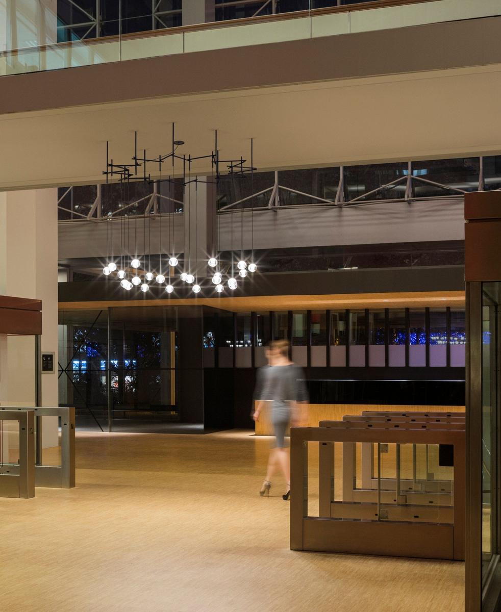 LED blown glass pendant lamp | Algorithm by Vibia