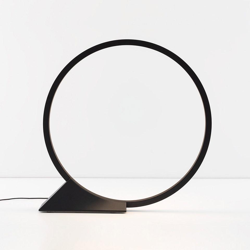 LED aluminium floor lamp | o' by Artemide