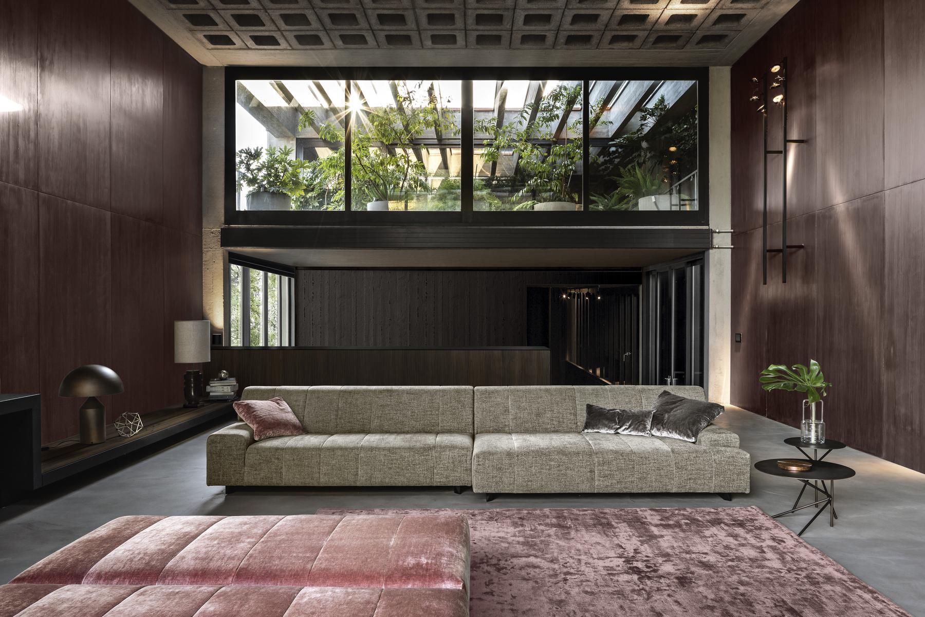 Sectional leather sofa | Zara by Nicoline