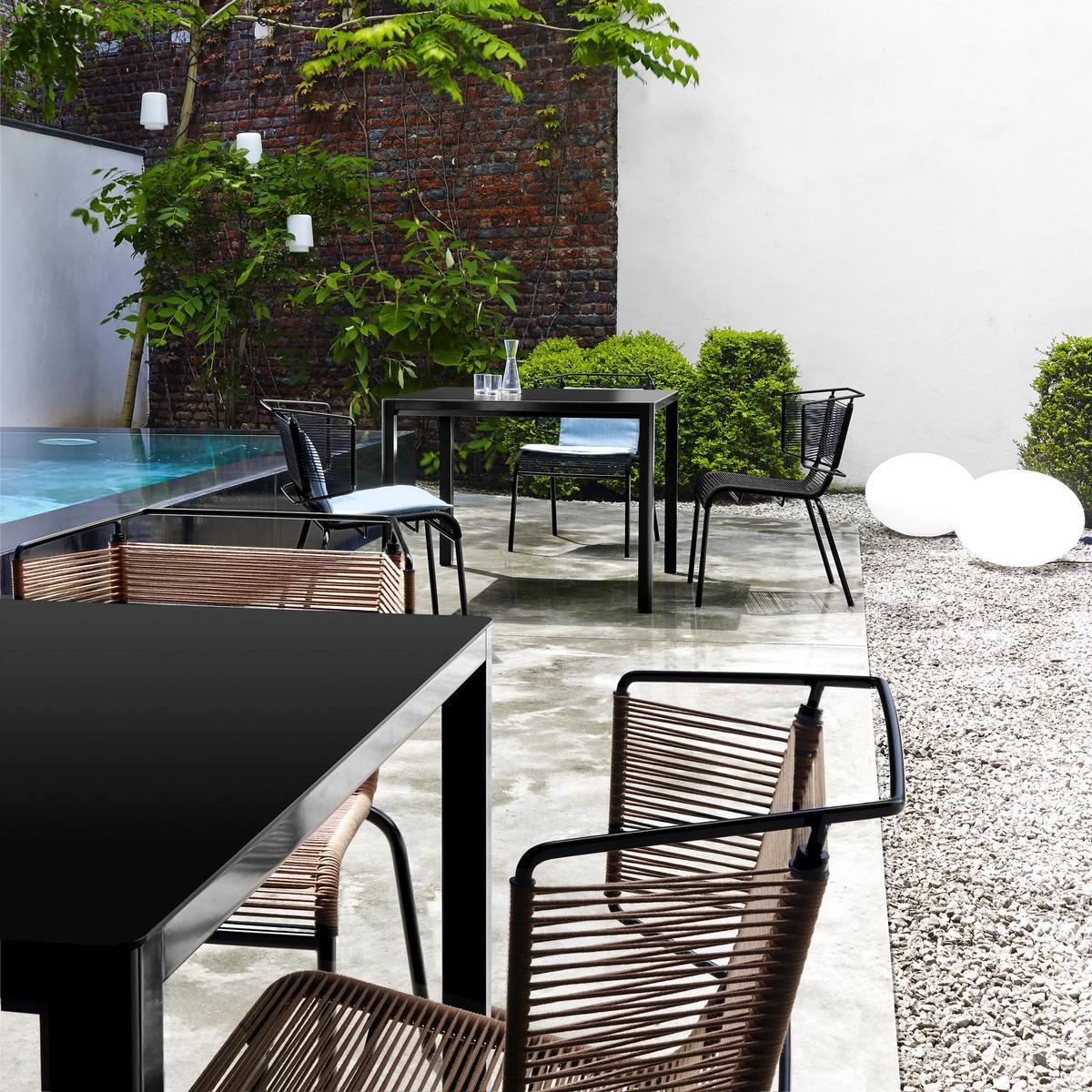 Polyethylene floor lamp | Globe Outdoor by Ligne Roset