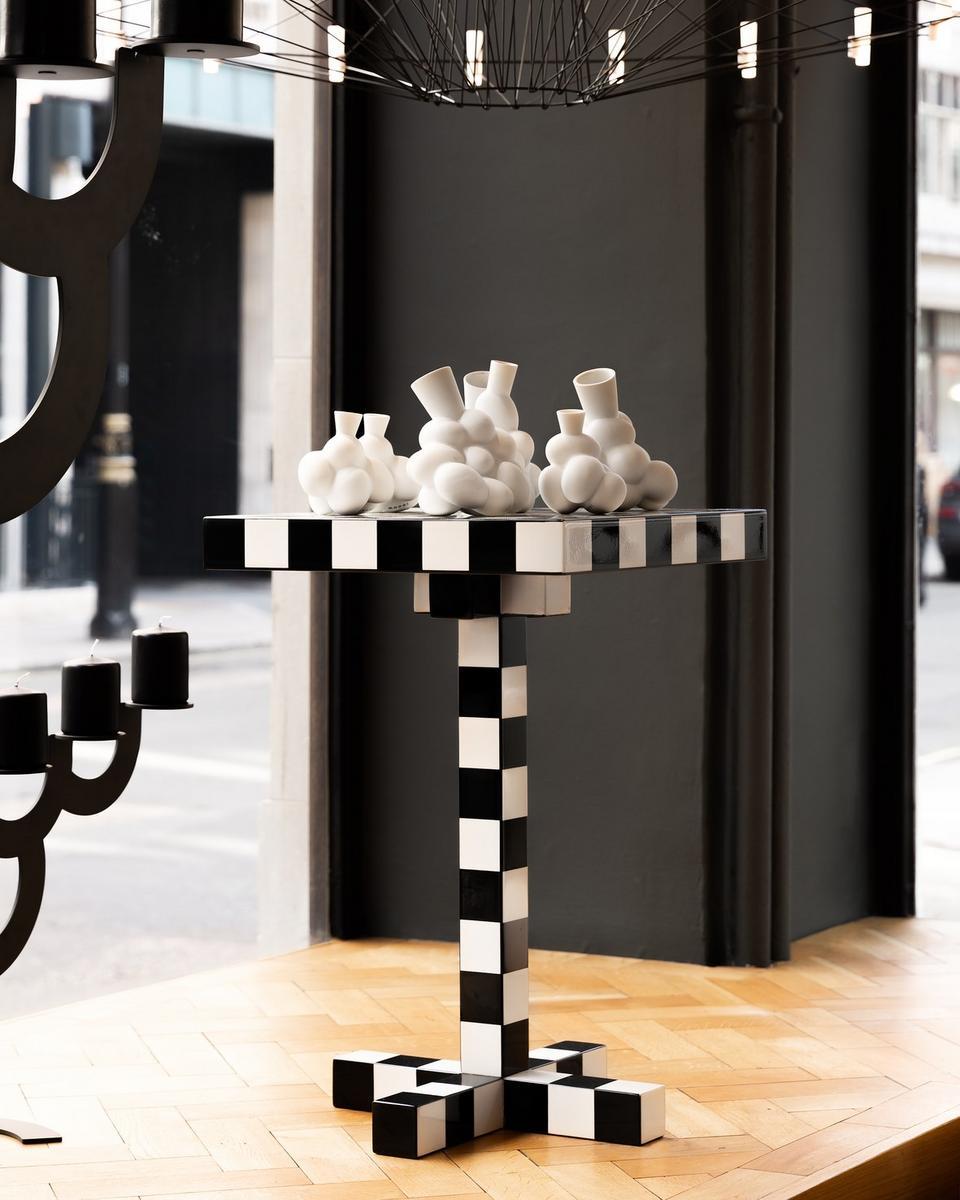 Square wooden coffee table | Chess Table by Moooi