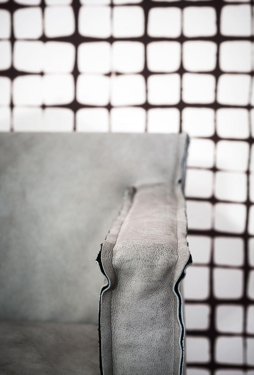 Leather easy chair | Summer Arms by Baxter