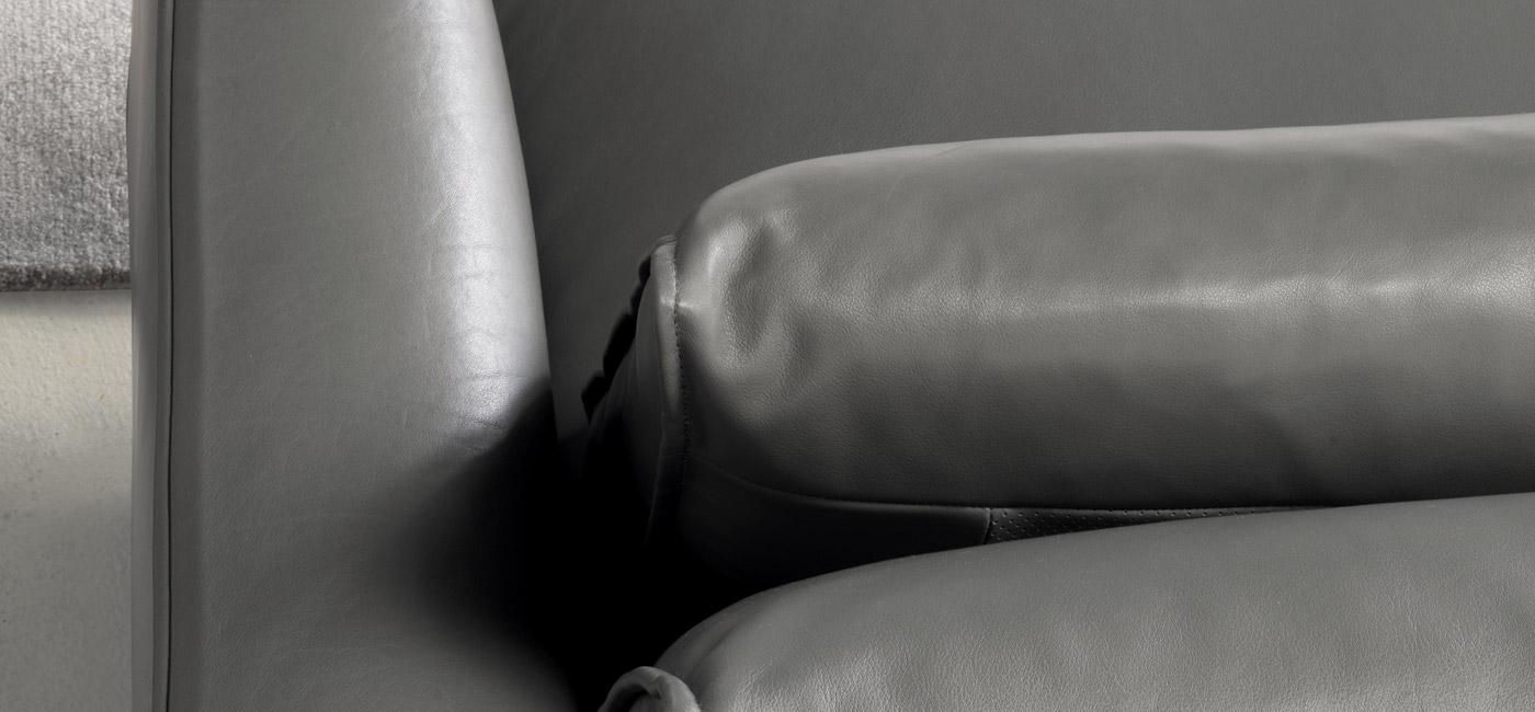 Leather sofa | Long Beach by Natuzzi Italia