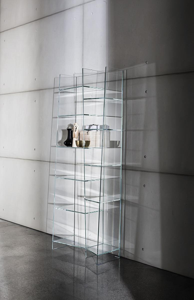 Freestanding modular glass bookcase | Delphi H. 190 by Sovet